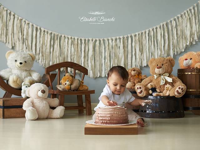 Bebê de Acompanhamento 1 ano Augusto