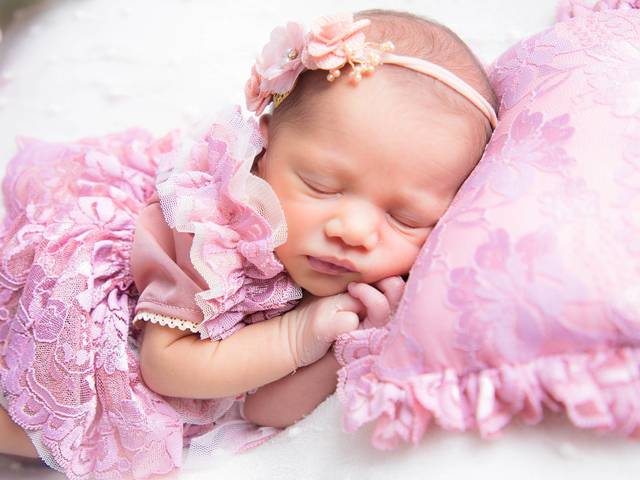 NEWBORN de Maria Clara Newborn