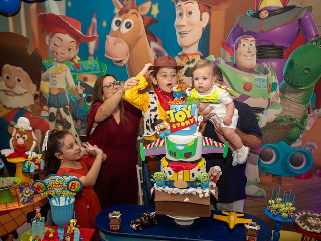 ANIVERSÁRIOS / EVENTOS de Bernardo 1 ano e Miguel 8 anos