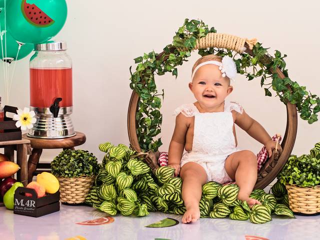 BEBÊS  de Elisa - 8 meses Ensaio tropical