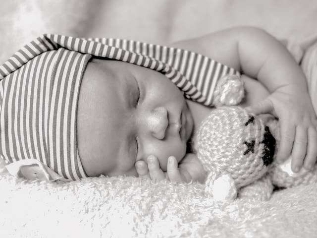 NEWBORN de Antonio Miguel