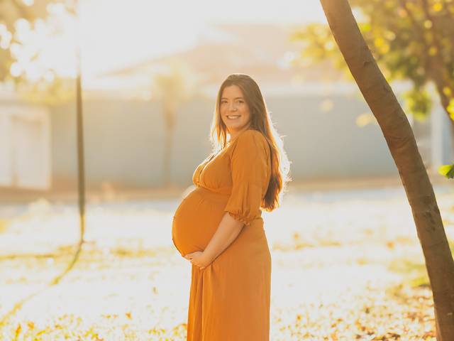 Gestantes de Fotógrafo em Ribeirão Preto: Ensaio Gestante com História e Emoção à Espera da Sarah