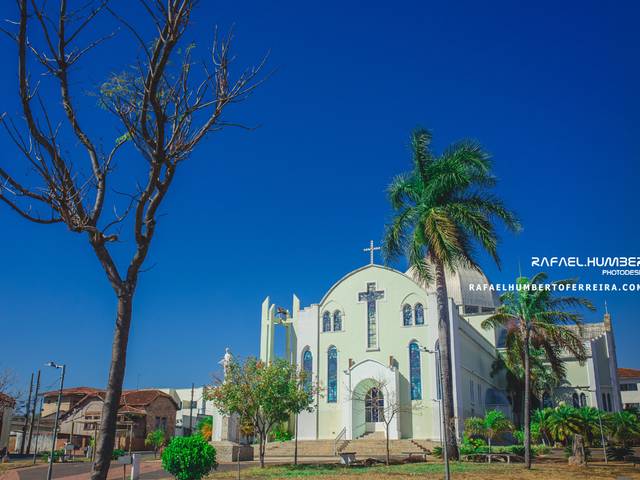 WORK de Fotos da Igreja Matriz de Araguari - Minas Gerais, tiradas em Agosto de 2022
