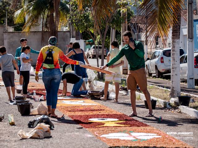 WORK de Tapetes da procissão de Corpus Christi 2024, da Paroquia São José Operário em Paraíso do Tocantins.