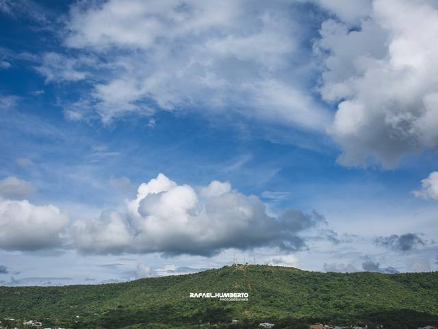 Paraíso do Tocantins de Serra do Estrondo Paraíso do Tocantins: Céu lindo com nuvens