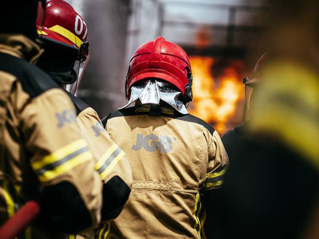 CORPORATIVO de JGB | TREINAMENTO DE BOMBEIROS