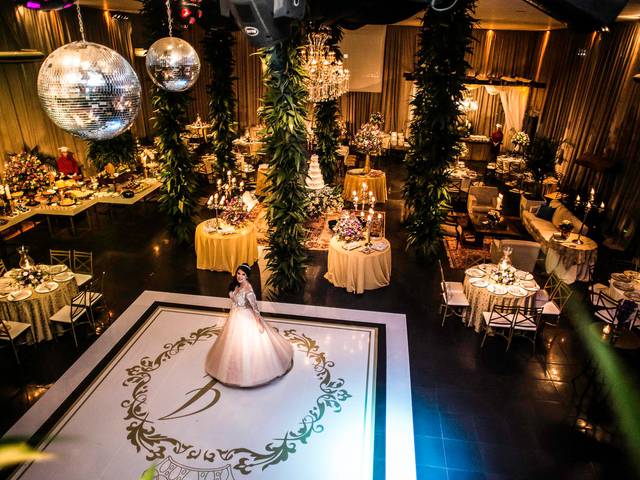 15 Anos de Julia Estevez