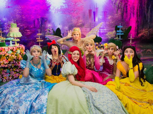 ANIVERSÁRIO de JARDIM DAS PRINCESAS - Luiza e Rafaela