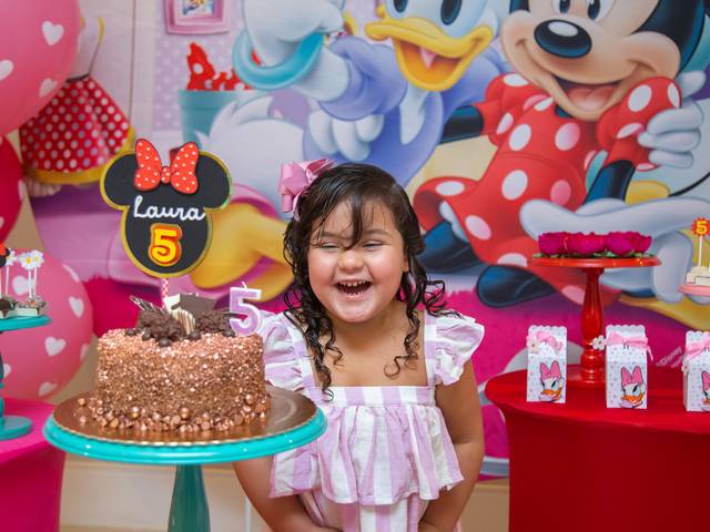 Aniversário Infantil de Festa em Casa - Laura 5 Anos