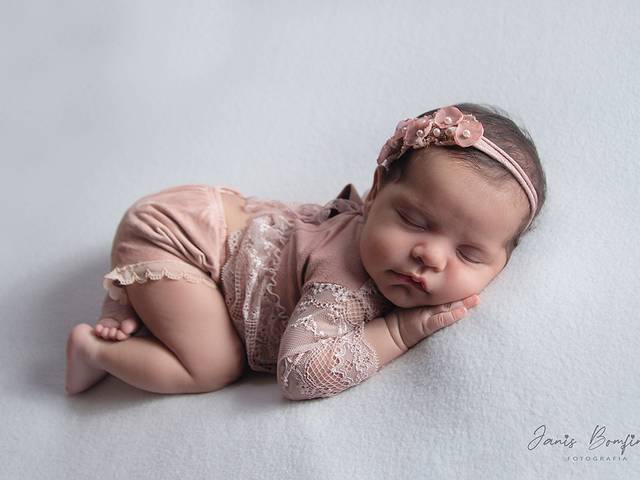 Newborn de NEWBORN HELOISA