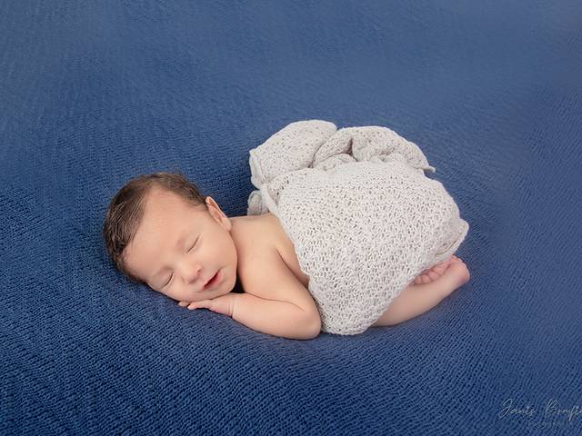 Newborn de NEWBORN CAIO