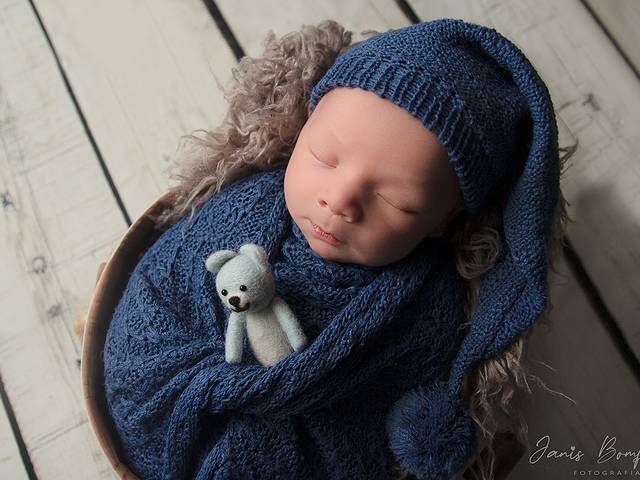 Newborn de NEWBORN DANTE