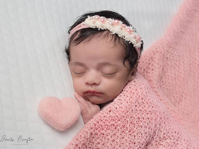 Newborn de NEWBORN EMANUELLY