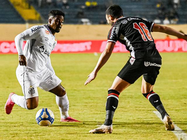 Esportivas de A Energia do Futebol Brasileiro no Estádio do Café – Santos FC x Botafogo-SP