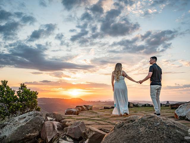 Pre Wedding - E-Session de Ensaio Pre Wedding no Morro do Gavião, Um ensaio pre casamento entre amores, rivalidades e uma paisagem de tirar o fôlego