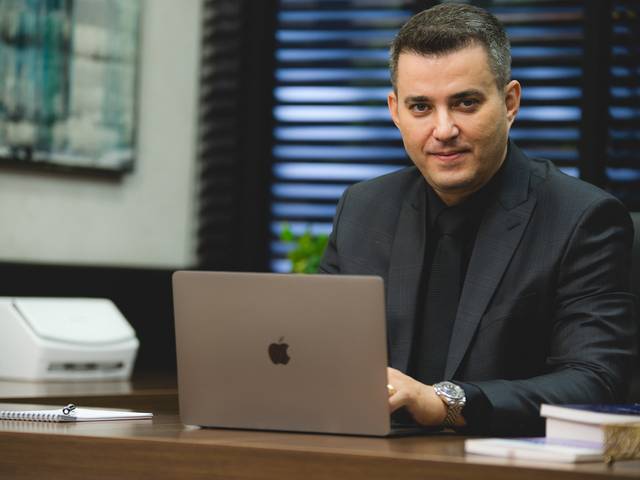 Profissional de Fotos Corporativas de Alto Padrão – Ensaio com o Advogado Ricardo Richter