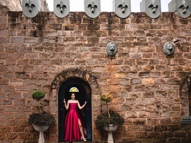 Ensaio de 15 anos de O Encanto dos 15 Anos de Isabella no Castelo da Vinícola Ladorni
