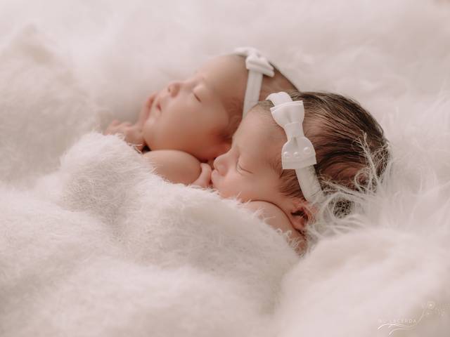 Newborn de PÉROLA E AURORA