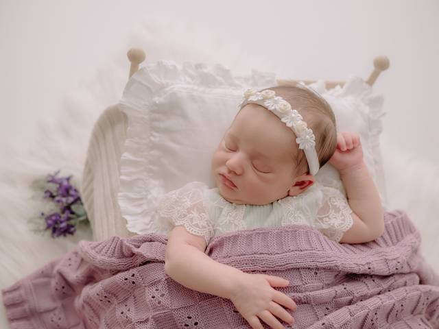 Newborn de AGNES