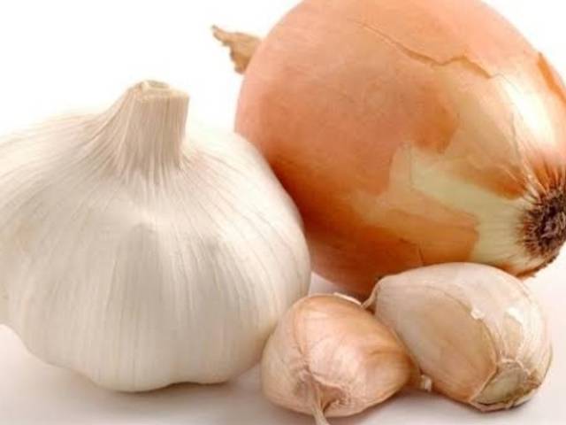 Beleza de TÔNICO CASEIRO DE ALHO E CEBOLA
