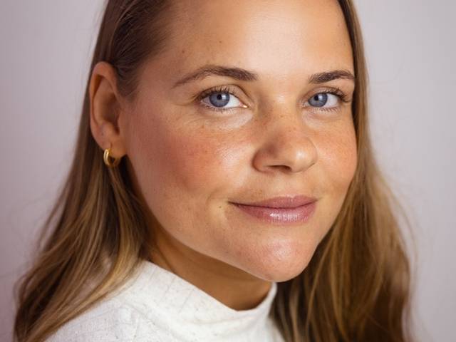 Corporativo de Bruna Rabelo