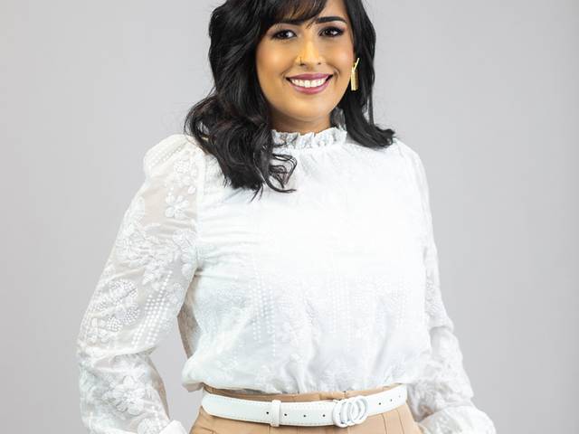 Corporativo de Renata Santana