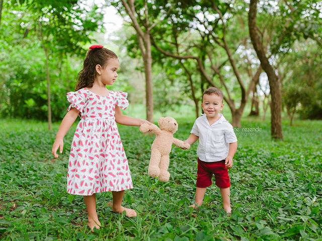 book infantil e família de ALICE E MURILO 