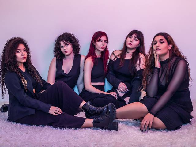 Retrato Profissional de Ensaio de Equipe para AR Music