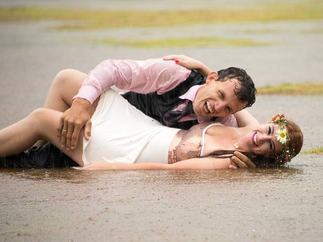 Ensaio Casal de Ensaio de Noivos na Chuva - Kely e Mauro