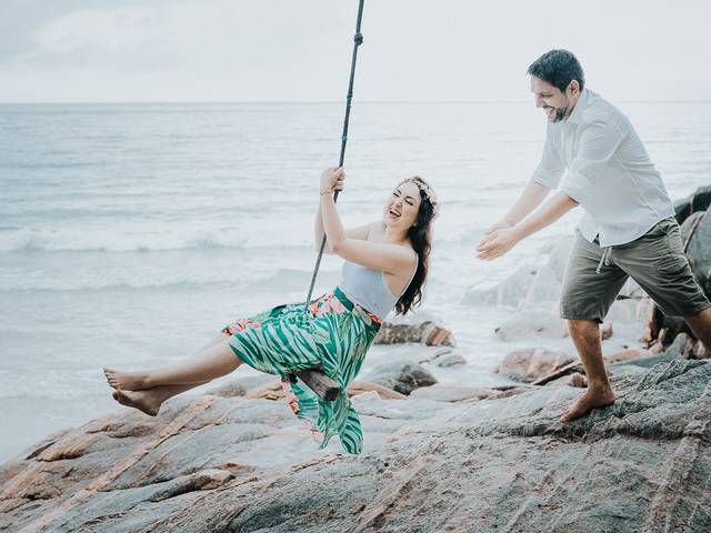 Ensaio Casal de Ensaio de Noivos Na Praia