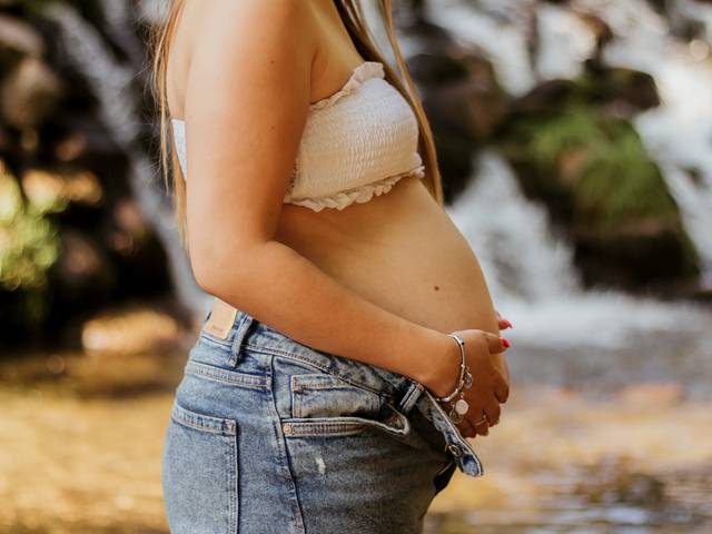 Grávidas de Sessão fotográfica grávida 
