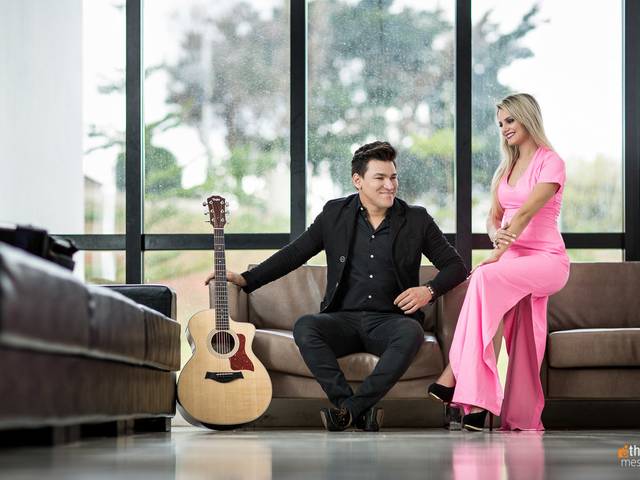 Músicos de Dan e Janaína