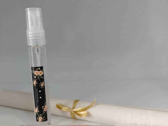 Perfume  de Perfume para Papel e gaveta + Papel aromatizador - 40ml