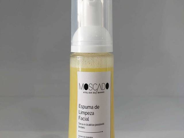 Cosmético de Espuma de Limpeza Facial - 120ml 