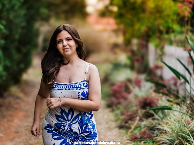 ENSAIO FEMININO de LAURA GUILHEN 15 ANOS