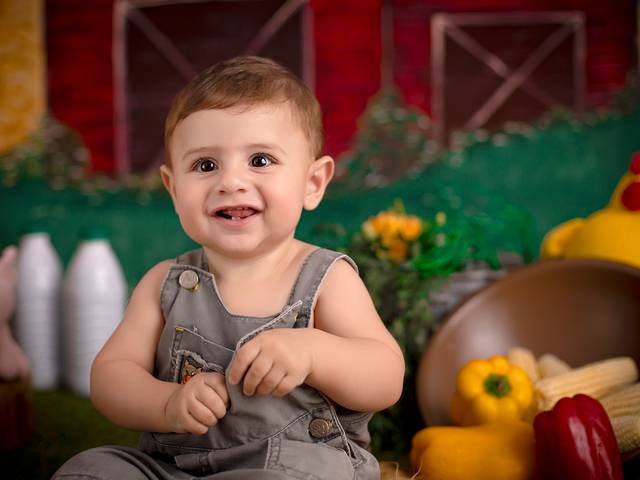 Smash the Cake / Fruit / Splash de Matteo na fazenda conta 1