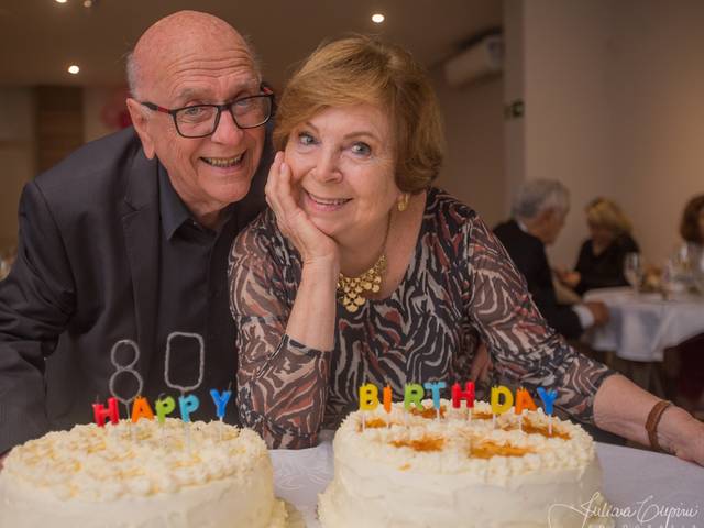 Aniversário da Maturidade de 80º aniversário de Neusa