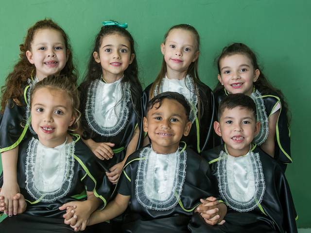 Documentação Pedagógica de Retratos de Formatura da Educação Infantil 2024