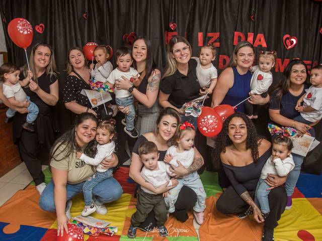 Documentação Pedagógica de FESTA DO DIA DAS MÃES / DIA DA FAMÍLIA