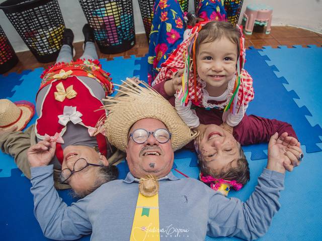 Documentação Pedagógica de Gincana junina 2025 e aula de inglês