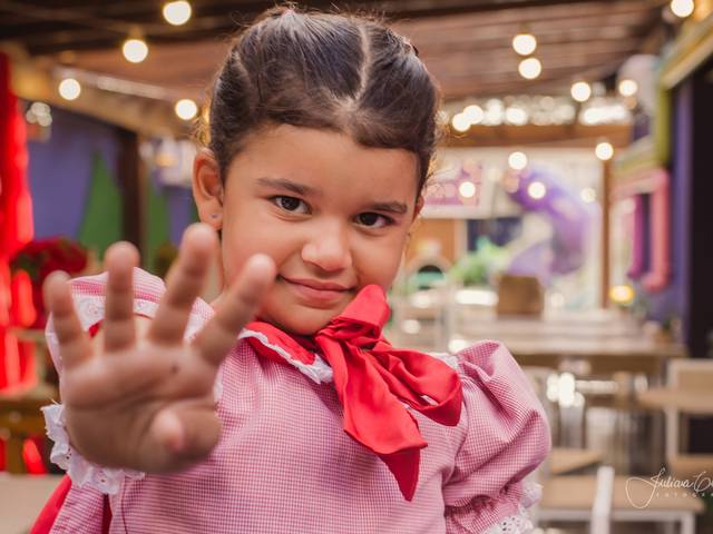 festa infantil de 4º aniversário de Helena