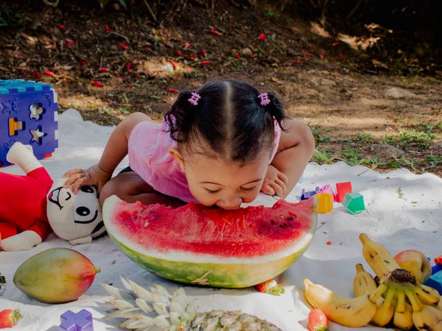 Smash the Cake de Liz em: um dia de Smash The Fruit no Parque