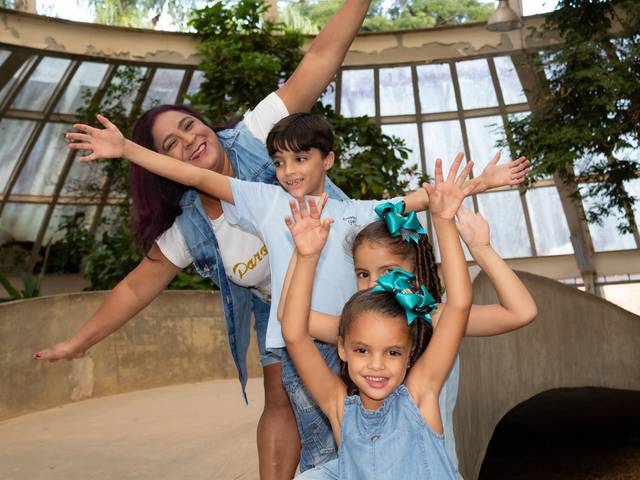 Família de O Amor de Mãe de Jeozadaque