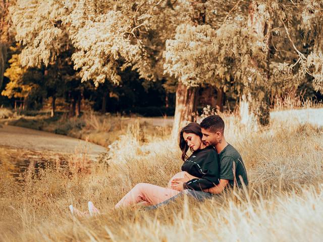 Photoshoot Pregnant of Caroline