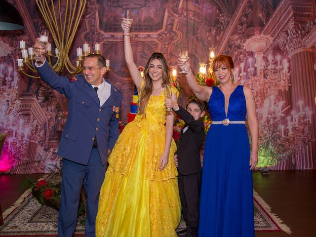 15 Anos de 15 Anos Júlia
