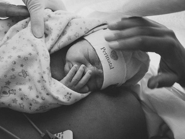 GESTANTES E PARTO de A CHEGADA DE PIETRO - FOTOGRAFIA DE PARTO NO RIO DE JANEIRO