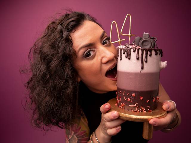 Smash The Cake de Smash the Cake da Nanda Greis de 44 anos