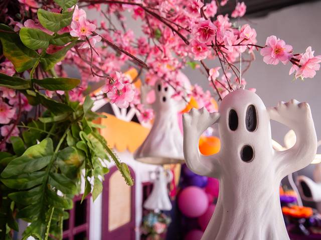 Festa de Aniversário de Uma Festa Docemente Assustadora: Os 3 Aninhos da Bruxinha Iara