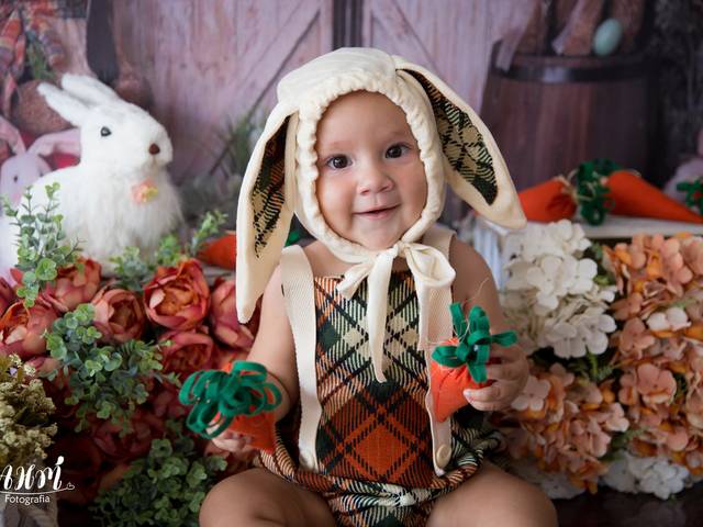 Acompanhamento Mensal de Robson - 8º Mês - Mini Ensaio Páscoa