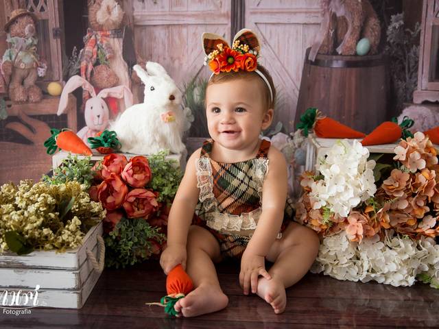 Acompanhamento Mensal de Sarah 9º Mês - Mini Ensaio de Páscoa